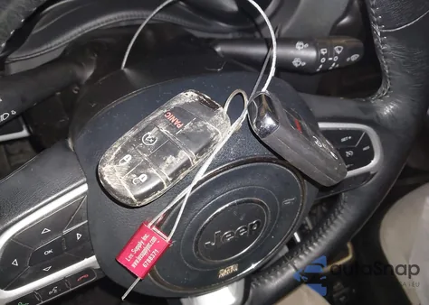 2021 Jeep Renegade Latitude 4X4 from USA, damaged, VIN ZACNJDBBXMPM41852